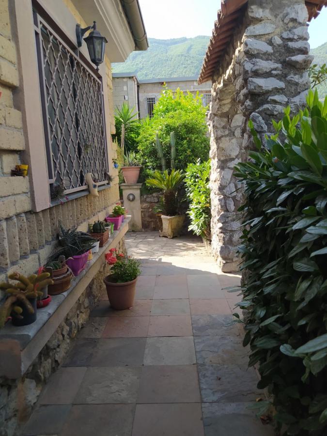 Dog House From Pompei-Amalfi Bed & Breakfast Sant'Antonio Abate Exterior photo